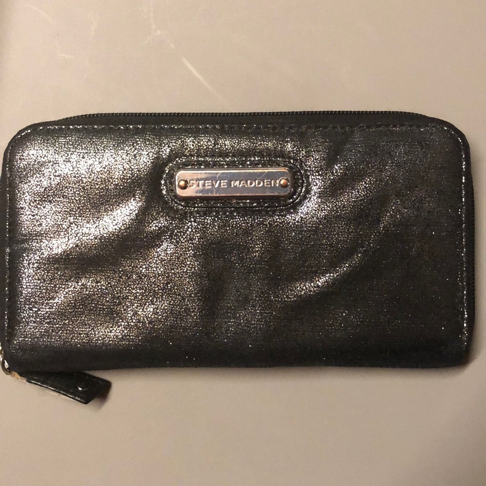 Steve Madden wallet
